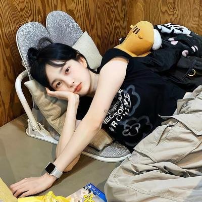 皮裘大衣女人